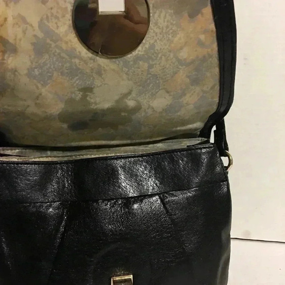 Elliott Lucca Black leather crossbody handbag - Picture 5 of 8